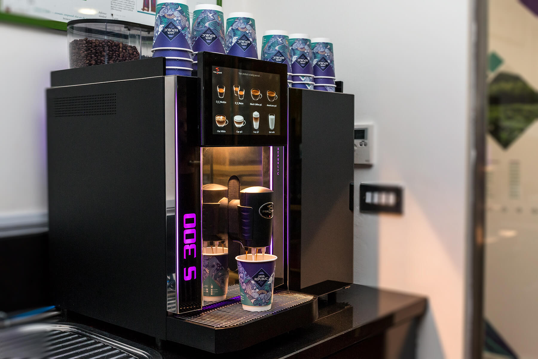 bean to cup machine as an office coffee solution
